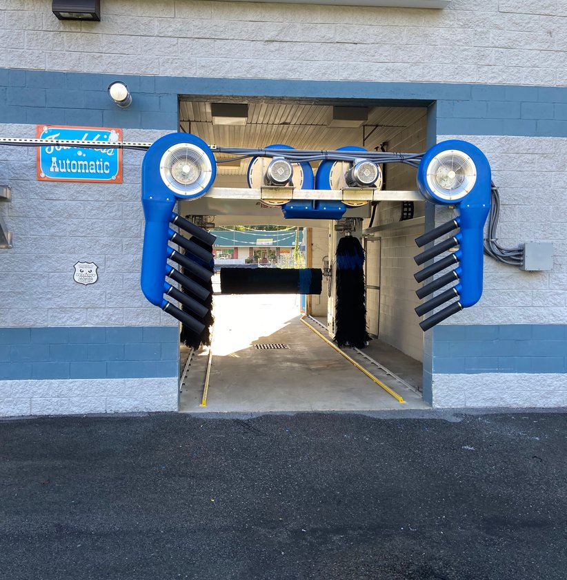 New car wash equipment in South Carolina car wash